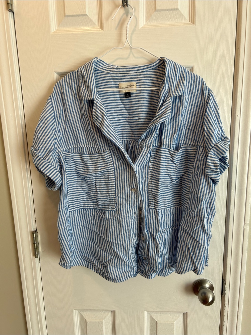 Universal Thread Blue and White Striped Crop Button-Up Top
